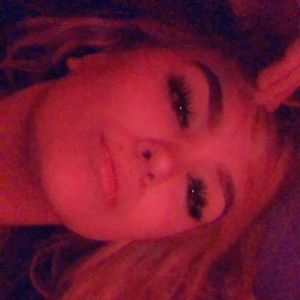 Meet your Posher, Camille